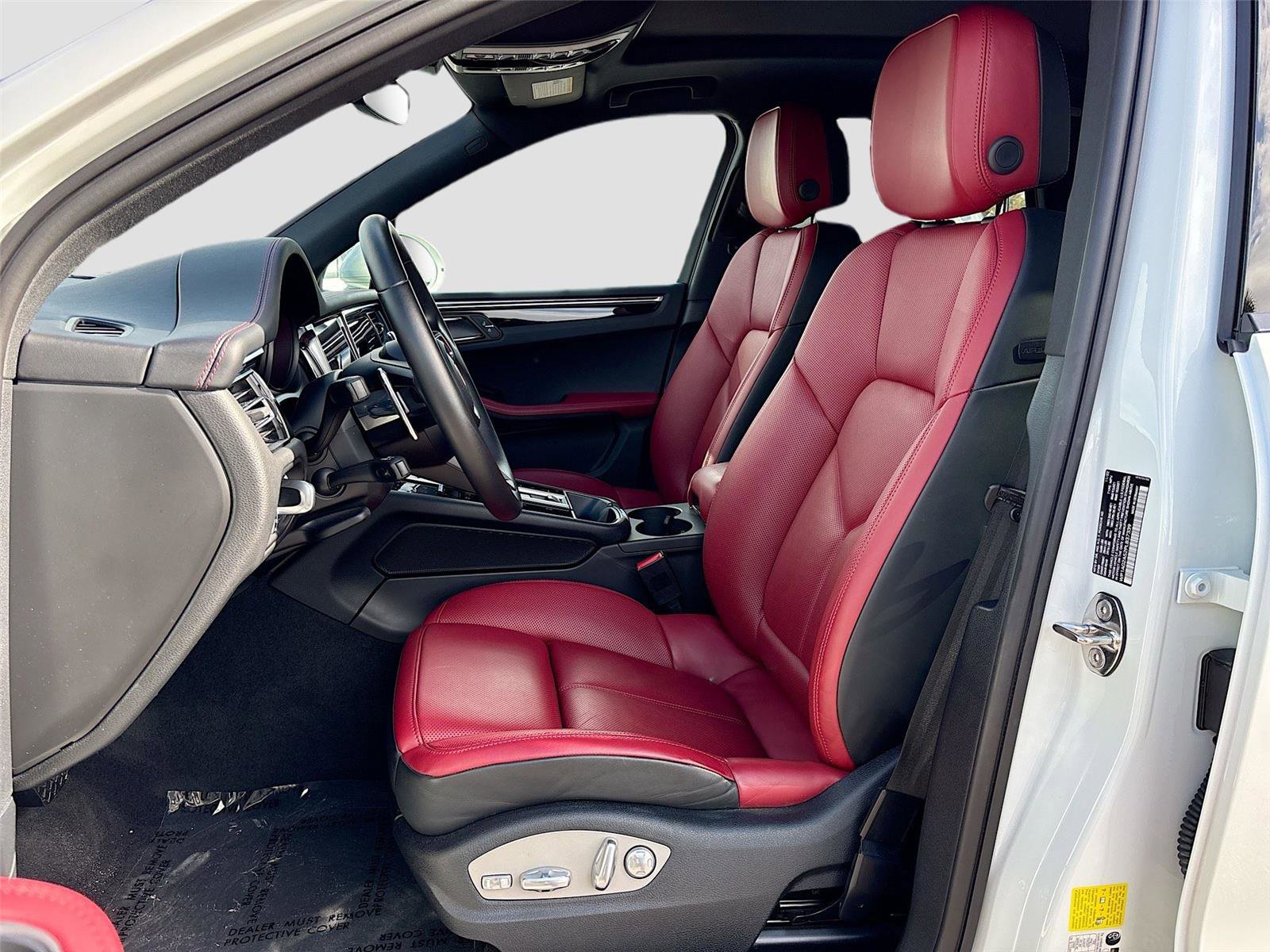 Used 2023 Porsche Macan S image 21