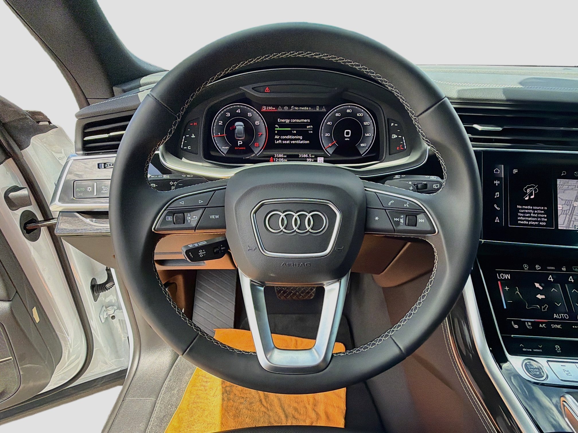 Used 2026 Audi Q8 Premium Plus AWD/4WD image 39