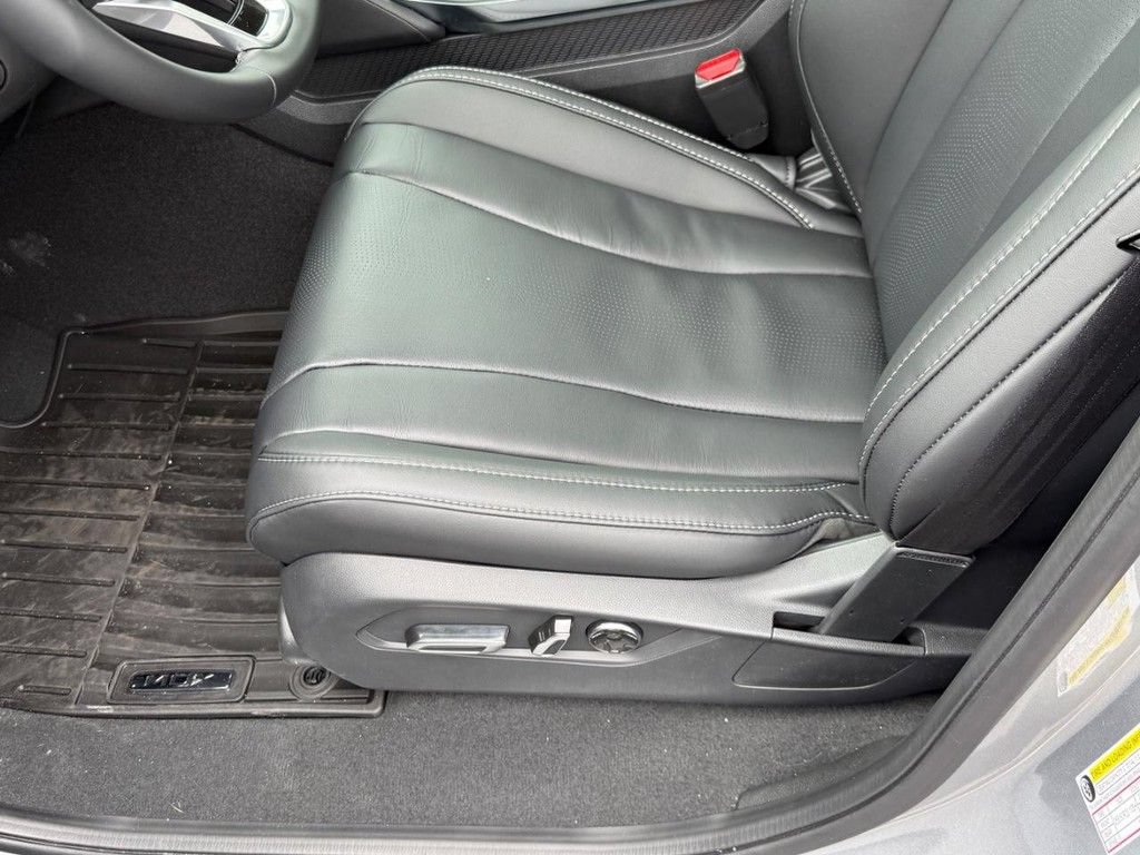 Certified 2026 Acura MDX w/ Technology Package FWD image 20