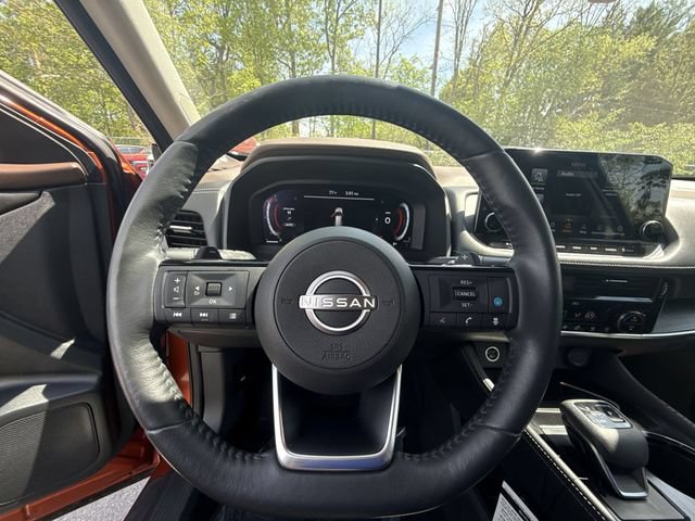 Certified 2022 Nissan Rogue Platinum w/ Head-Up Display Package AWD/4WD image 14