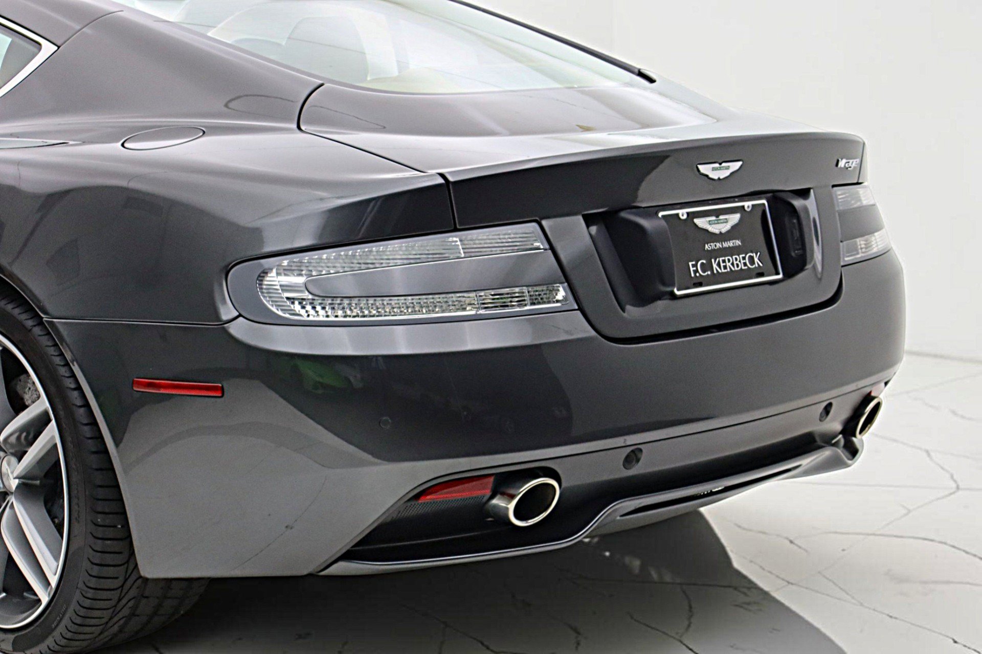 Used 2012 Aston Martin Virage Coupe RWD image 9