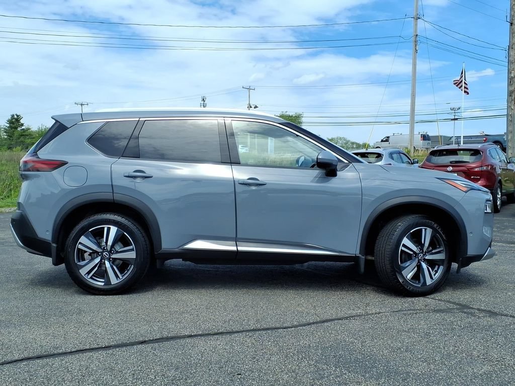Certified 2023 Nissan Rogue Platinum w/ Platinum Premium Package AWD/4WD image 2