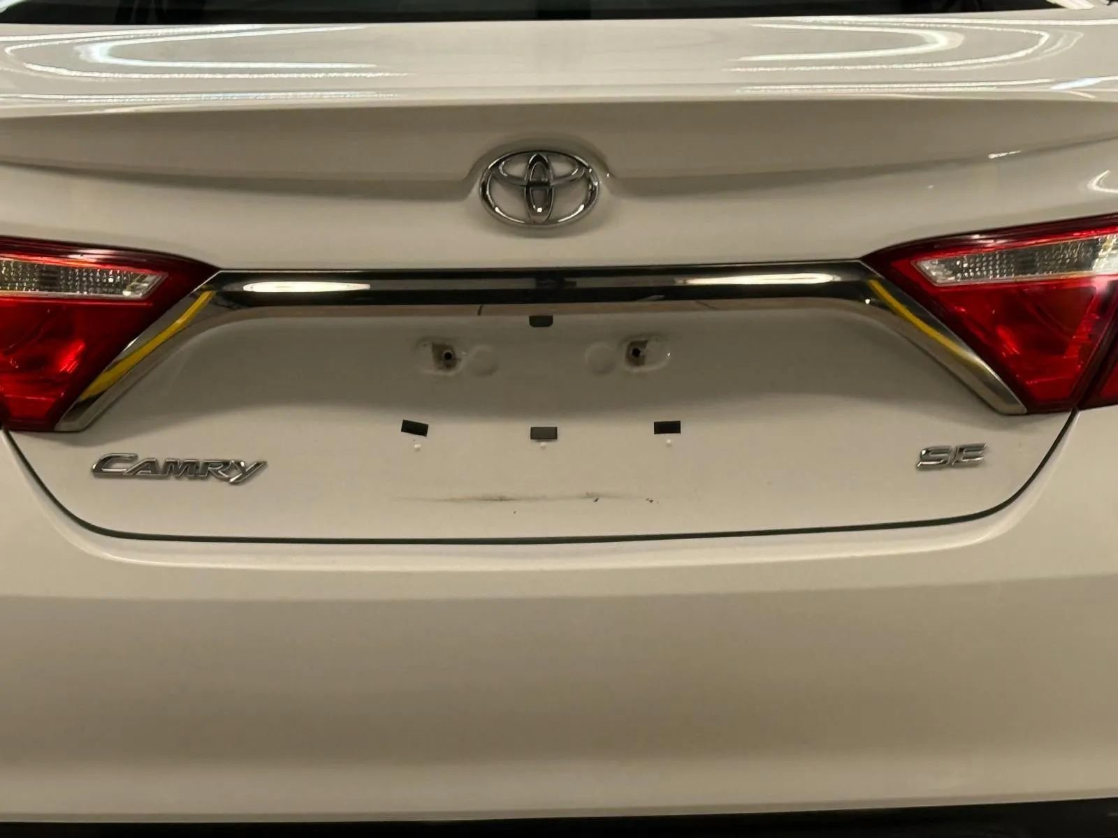 Used 2017 Toyota Camry SE image 11