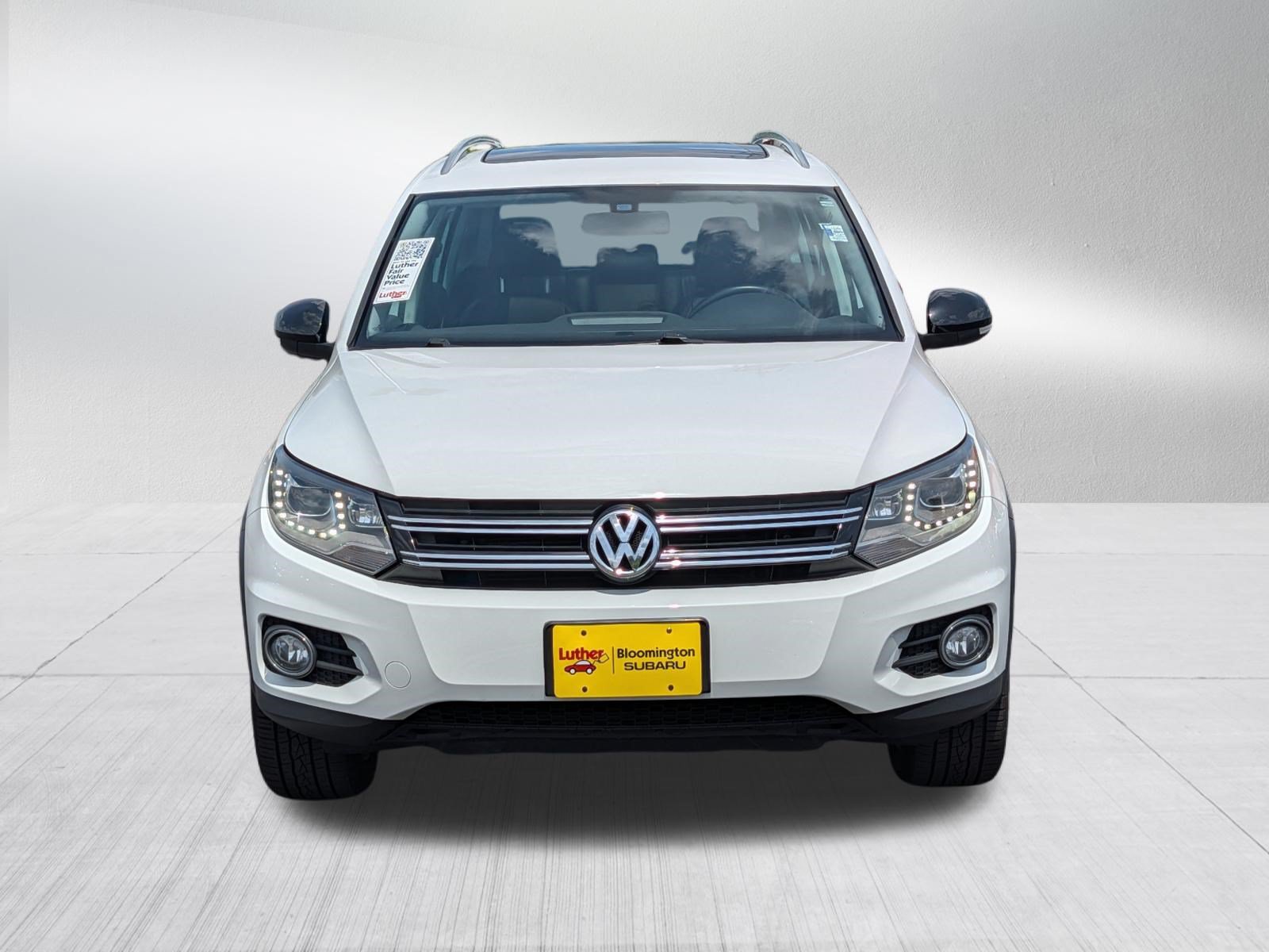 Used 2017 Volkswagen Tiguan Sport AWD/4WD image 2
