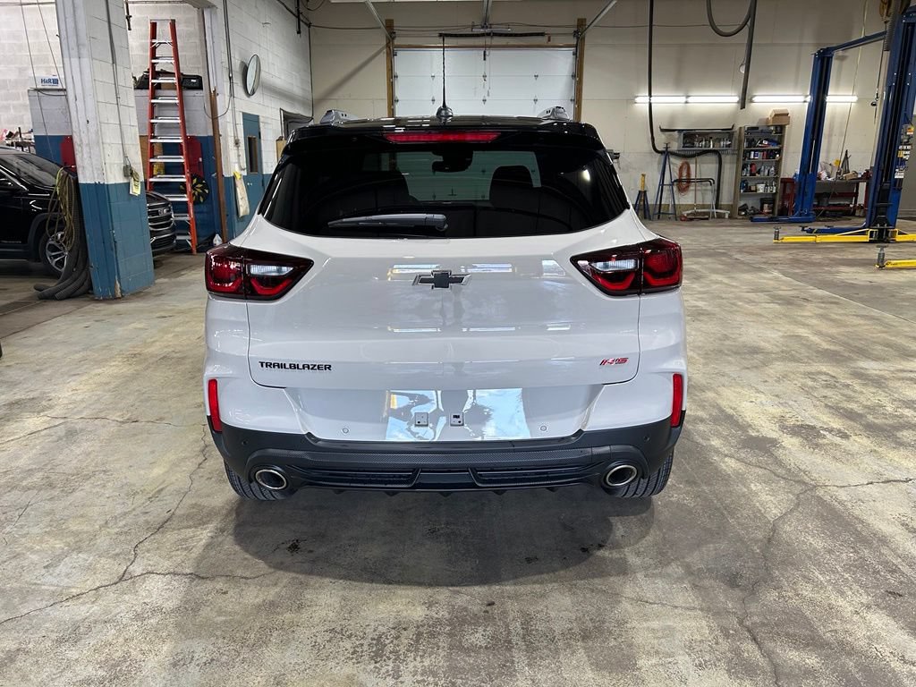 New 2026 Chevrolet TrailBlazer RS w/ Convenience Package FWD image 3
