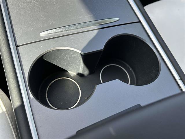 Used 2023 Tesla Model Y AWD image 21