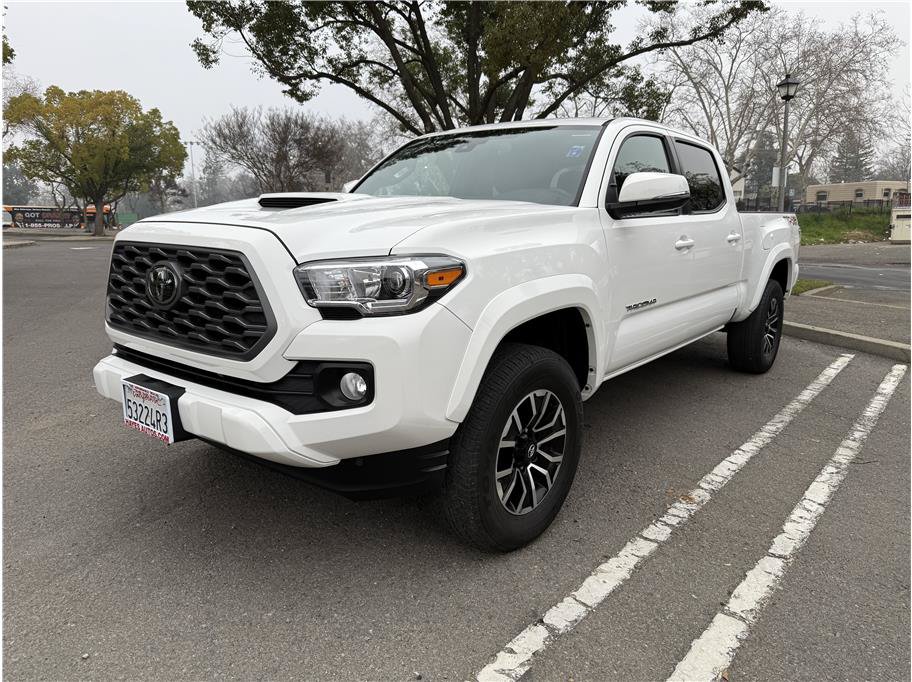Used 2023 Toyota Tacoma TRD Sport w/ Advanced Technology Package AWD/4WD image 3