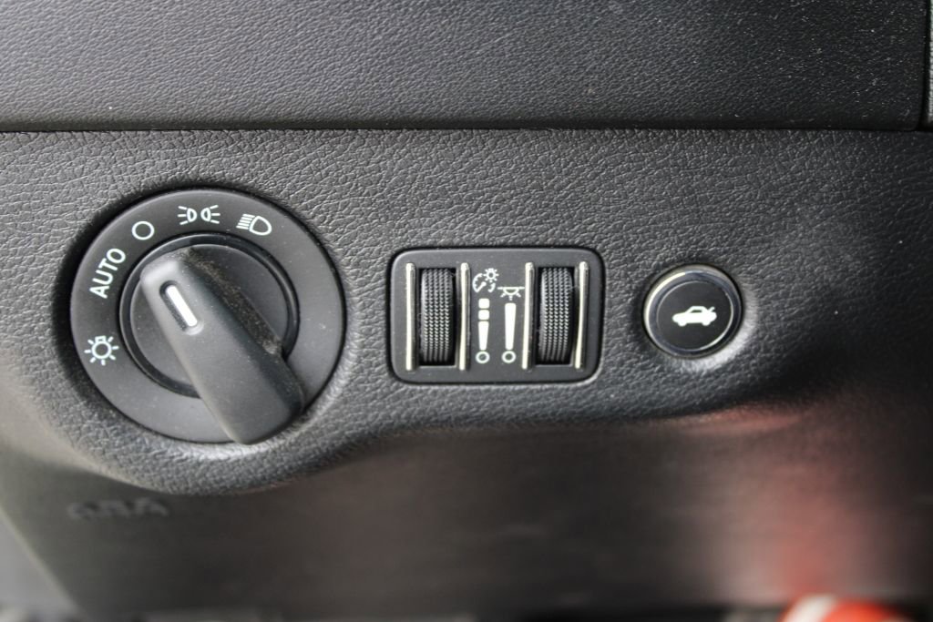 Used 2020 Dodge Charger Scat Pack RWD image 28