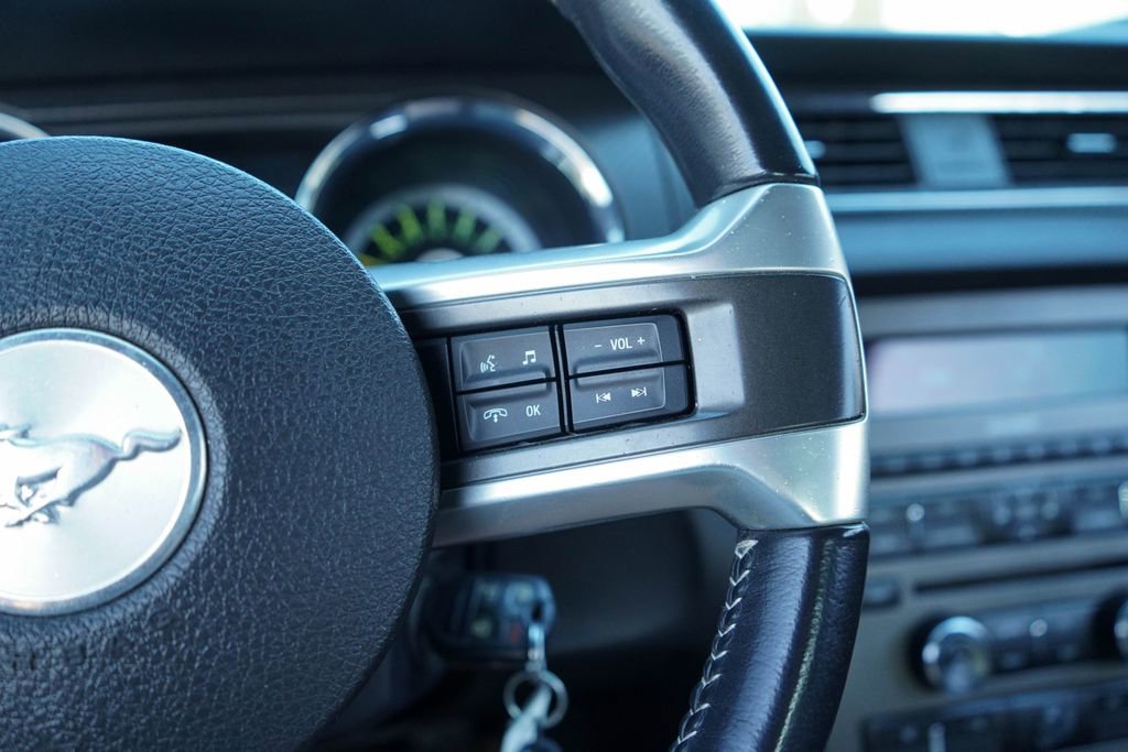 Used 2013 Ford Mustang GT Premium w/ Security Pkg image 26