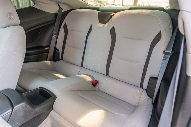 Used 2018 Chevrolet Camaro SS RWD image 32