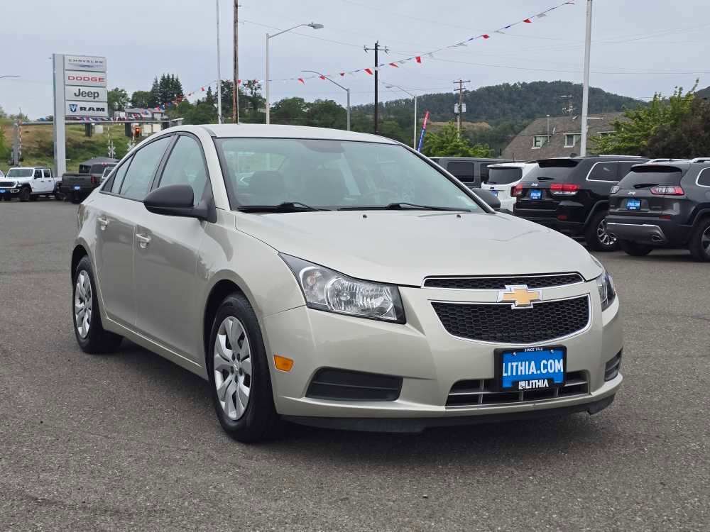 Used 2014 Chevrolet Cruze LS FWD image 7