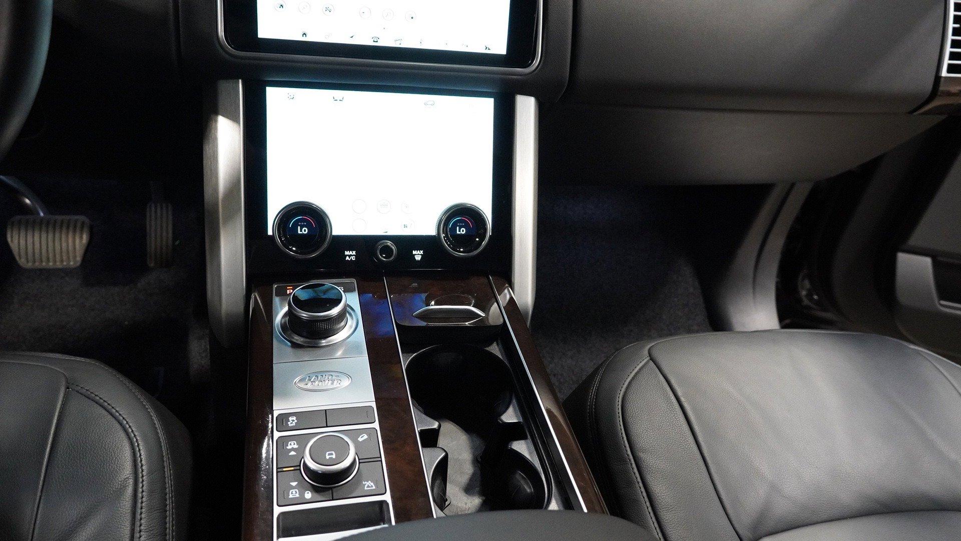 Used 2022 Land Rover Range Rover image 36