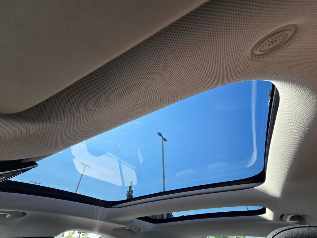New 2026 Mercedes-Benz E 350 4MATIC Sedan image 43