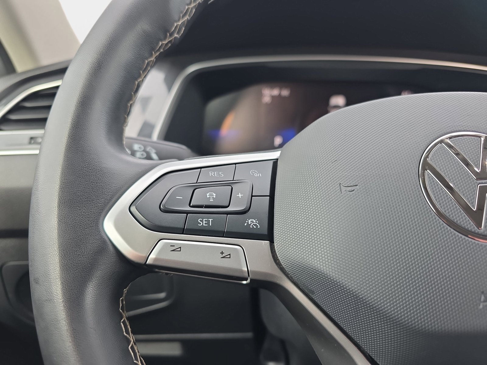 Used 2024 Volkswagen Tiguan S image 16