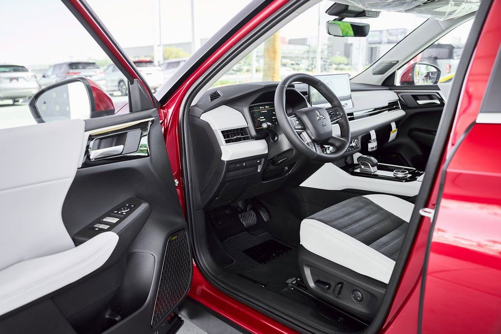 New 2026 Mitsubishi Outlander SE FWD image 19