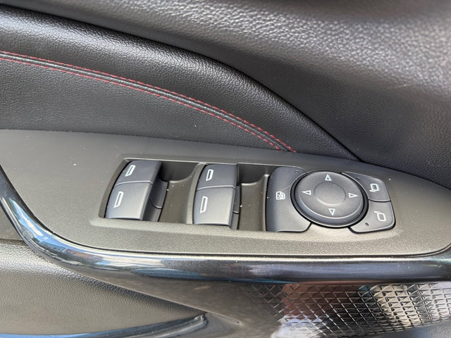 Used 2025 Chevrolet Trax RS w/ Driver Confidence Package FWD image 15