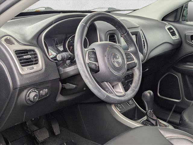 Used 2020 Jeep Compass Latitude w/ Premium Lighting Group image 2