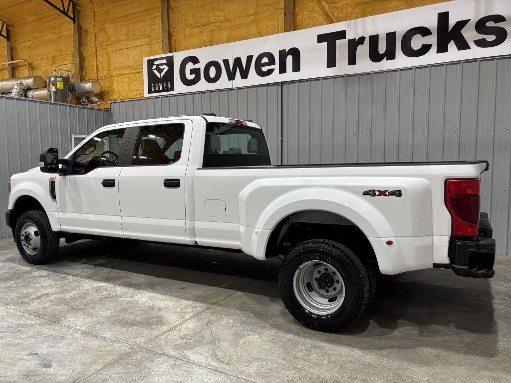 Used 2022 Ford F350 XL w/ Power Equipment Group AWD/4WD image 5