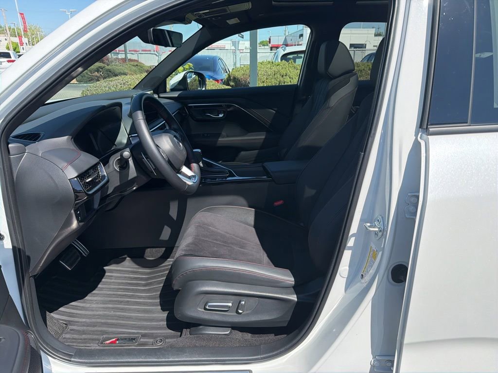 Used 2025 Acura ADX A-Spec AWD/4WD image 7