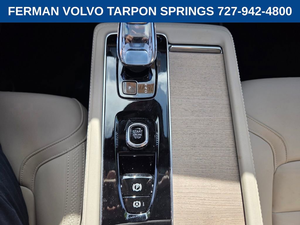 New 2026 Volvo XC90 B5 Plus w/ Protection Package Premier image 27