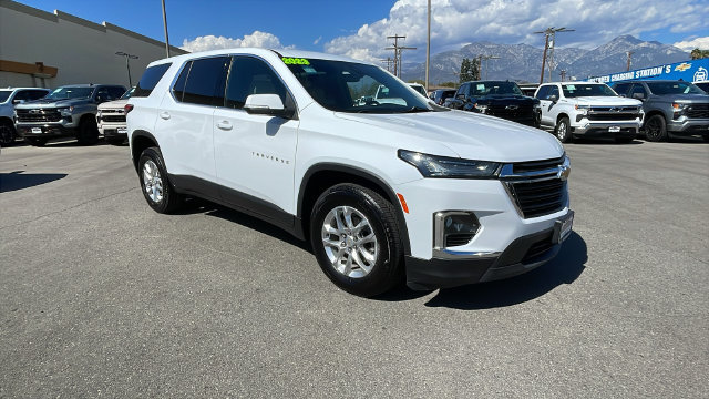 Used 2023 Chevrolet Traverse LS w/ Safety Package FWD image 31