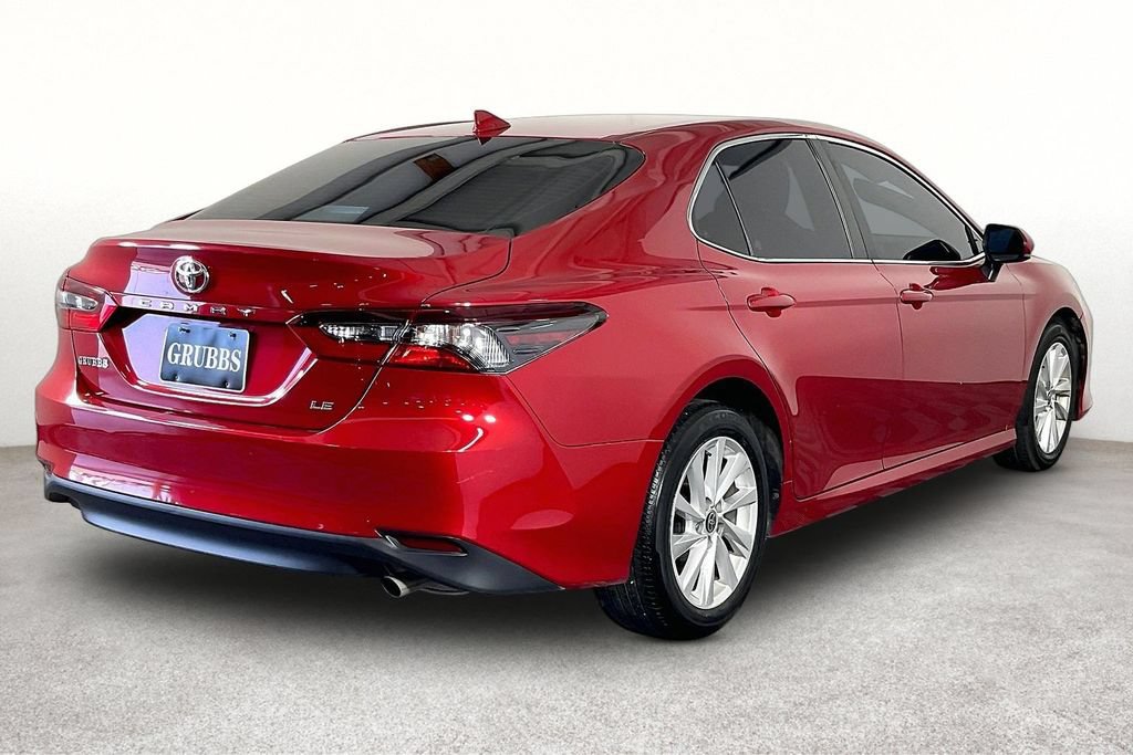 Used 2024 Toyota Camry LE FWD image 2