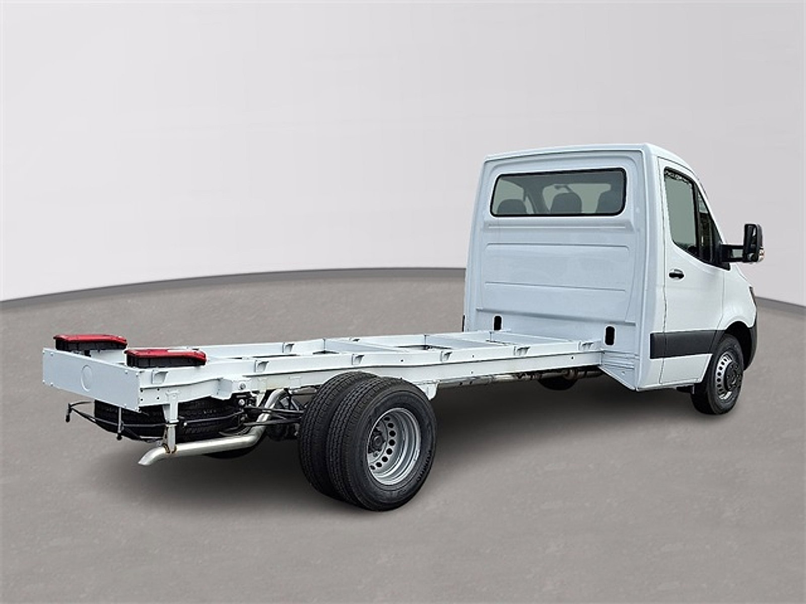 New 2025 Mercedes-Benz Sprinter 4500 image 4