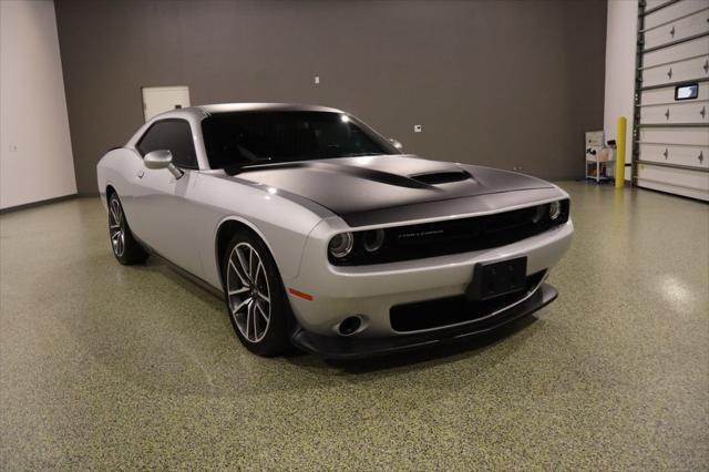 Used 2023 Dodge Challenger R/T RWD image 1