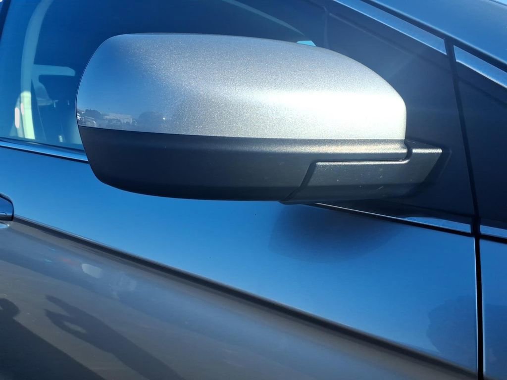 Used 2024 Ford Edge SEL image 8