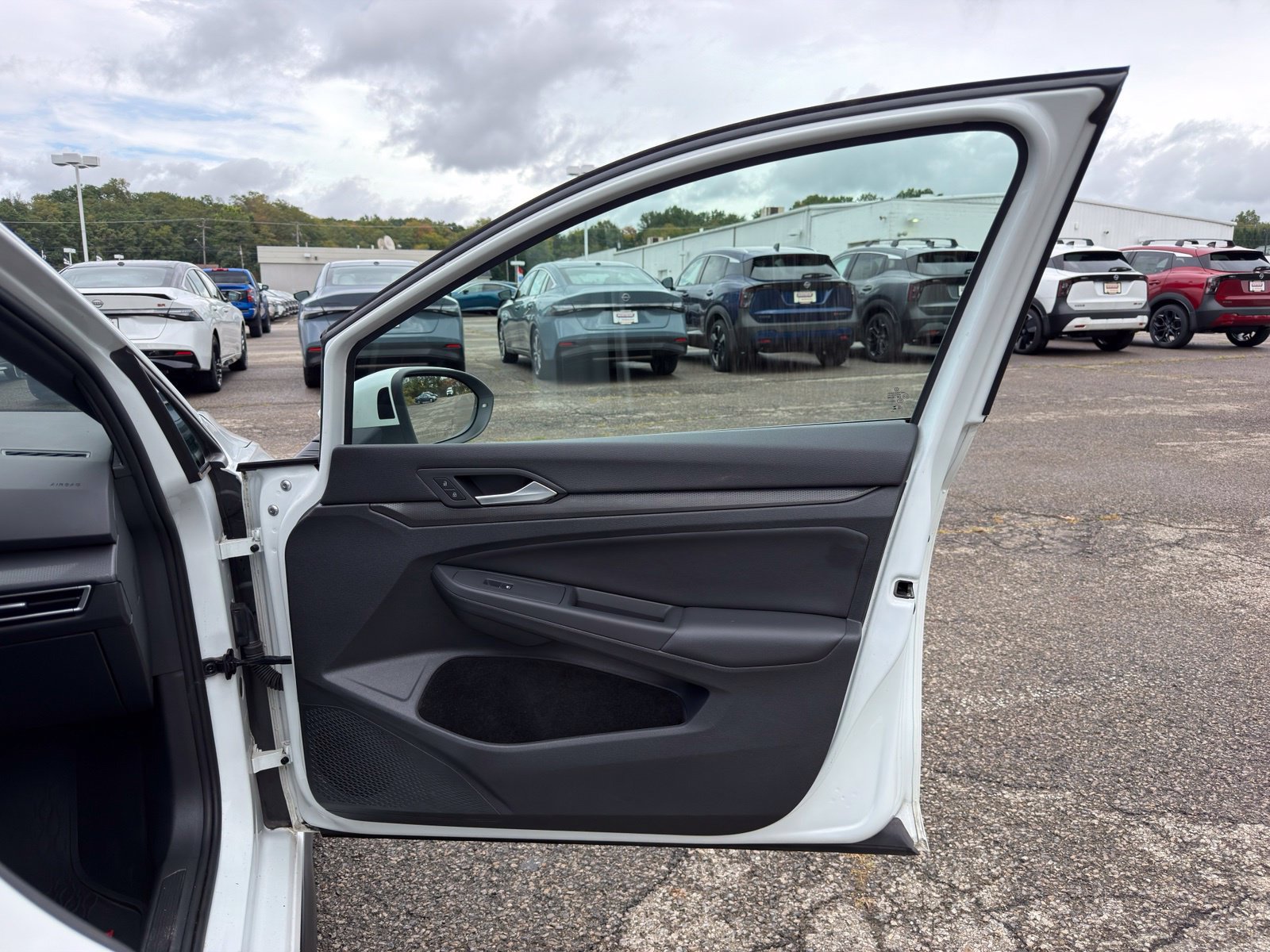 Used 2024 Volkswagen GTI SE w/ SE Leather Seats Package FWD image 35