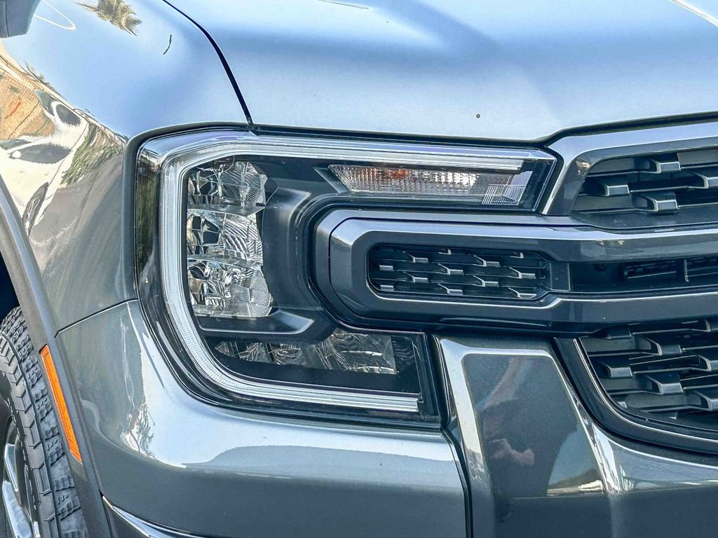 New 2026 Ford Ranger XLT w/ FX4 Off-Road Package AWD/4WD image 4