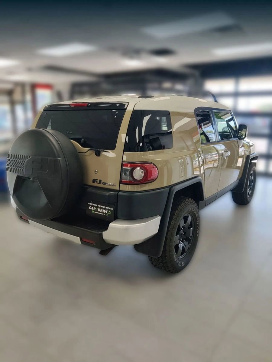 Used 2014 Toyota FJ Cruiser 4WD w/ Convenience Package image 5