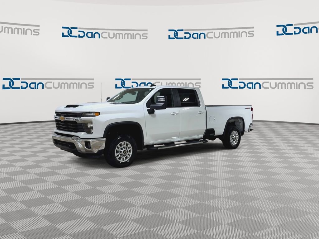 Used 2025 Chevrolet Silverado 2500 LT w/ Safety Package image 4
