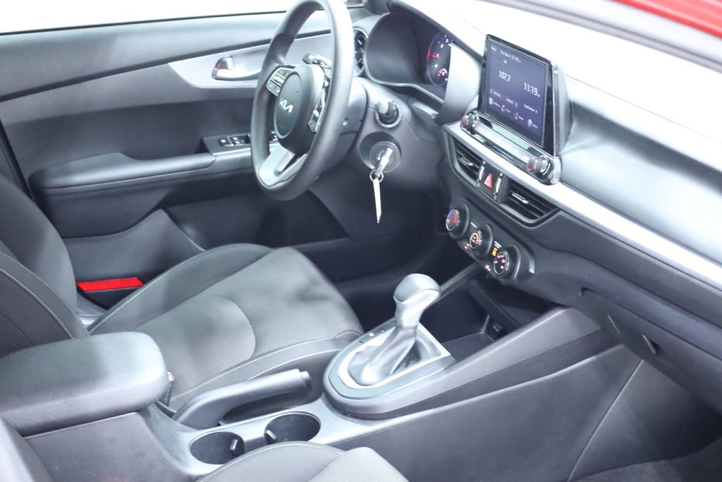 Used 2023 Kia Forte LXS image 10