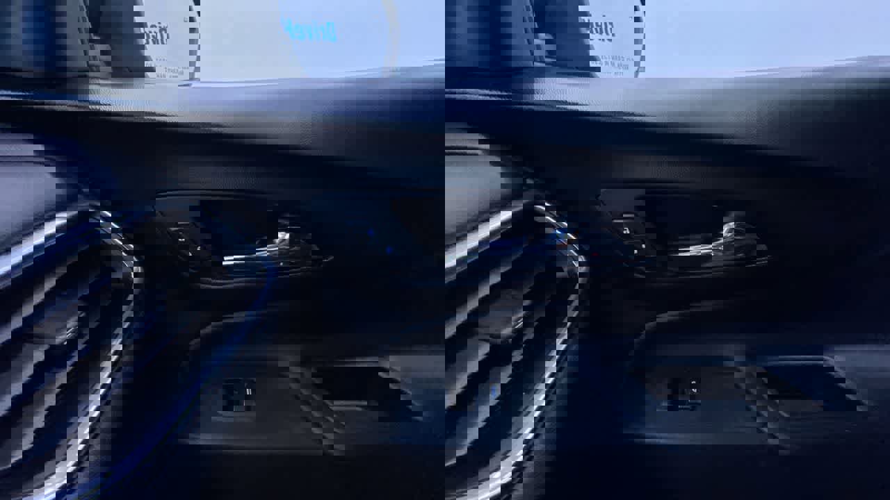 Used 2021 Chevrolet Equinox LT image 35