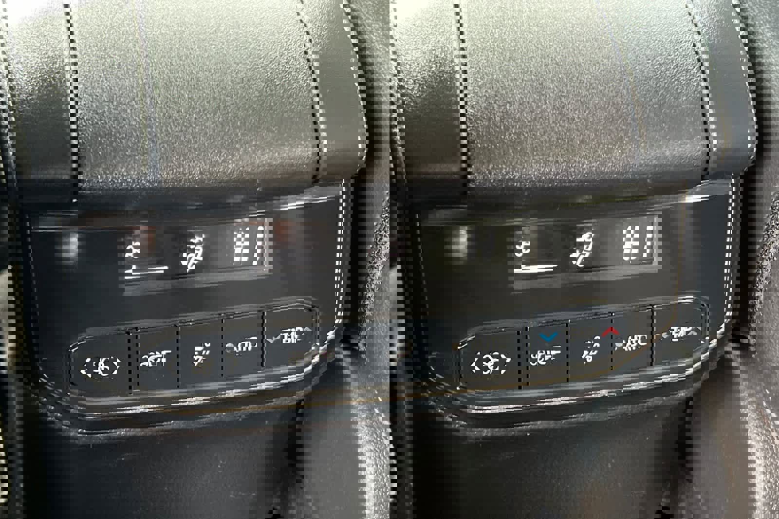 Used 2023 Toyota Highlander L image 14