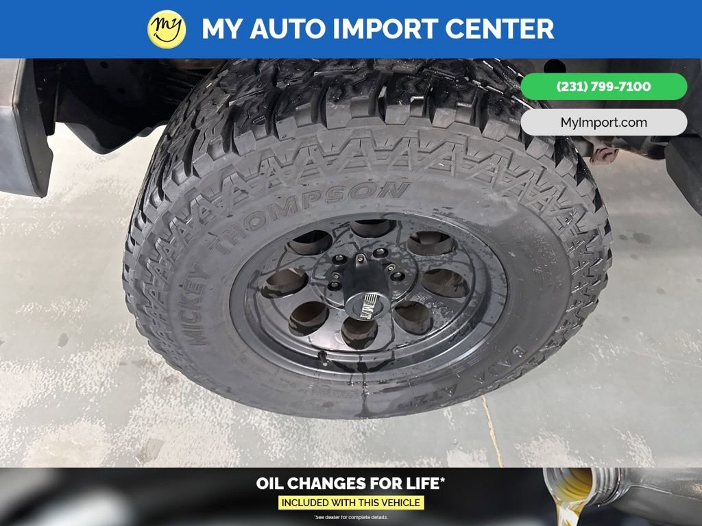 Used 2017 Jeep Wrangler Unlimited Sahara w/ Dual Top Group image 9