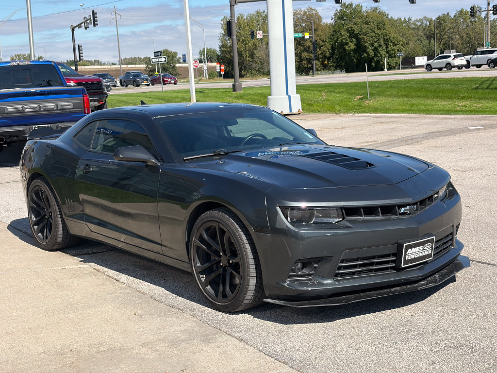 Used 2015 Chevrolet Camaro SS w/ RS Package RWD image 7