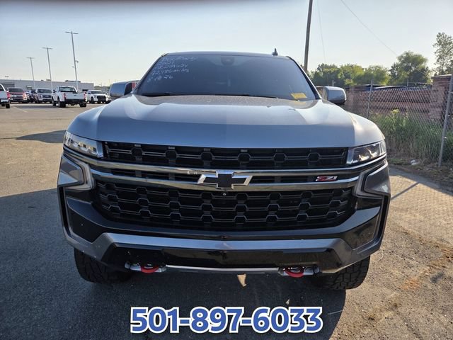 Used 2021 Chevrolet Tahoe Z71 w/ Luxury Package AWD/4WD image 2
