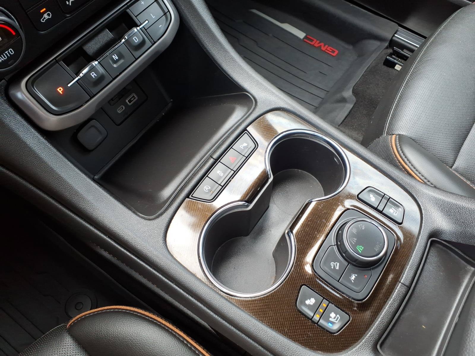 Used 2023 GMC Acadia AT4 w/ Technology Package AWD/4WD image 18