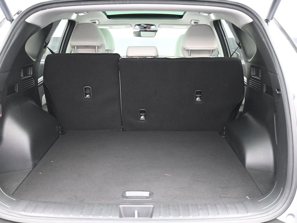 Used 2023 Hyundai Tucson Limited AWD/4WD image 10