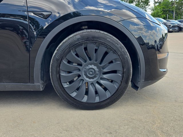 Used 2024 Tesla Model Y Long Range AWD/4WD image 21