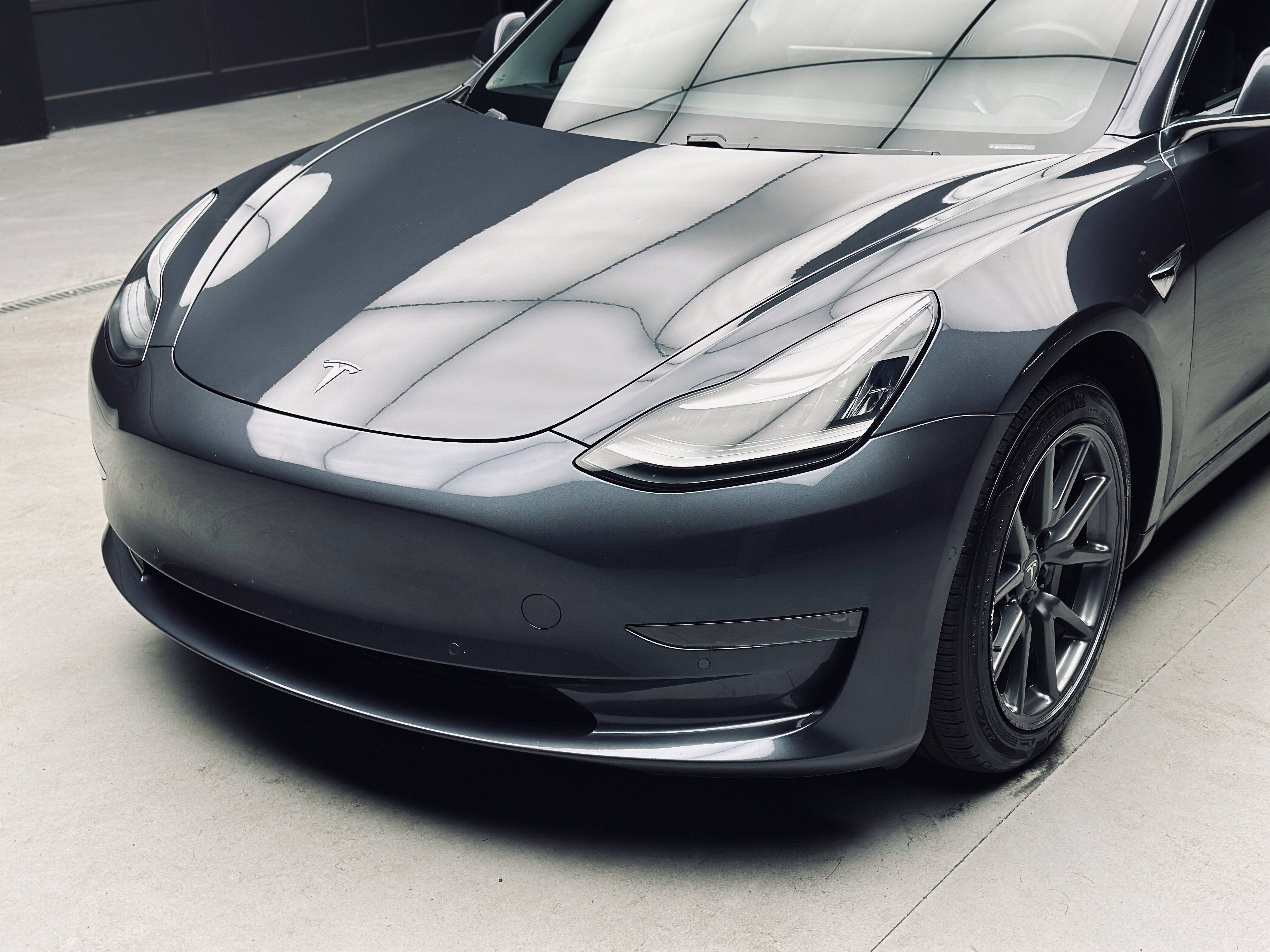 Used 2018 Tesla Model 3 Long Range AWD/4WD image 14
