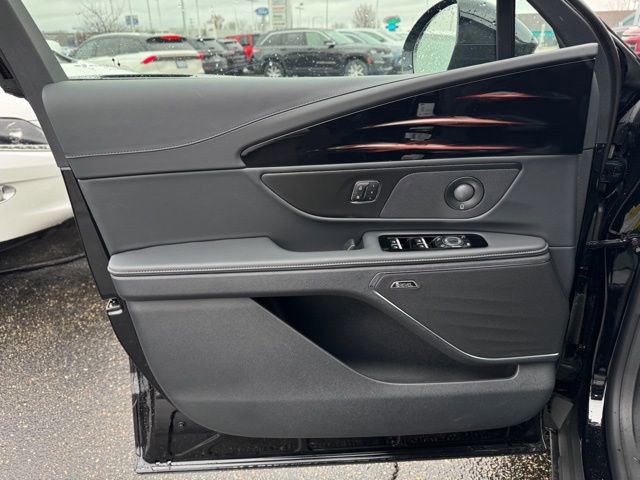 New 2026 Lincoln Nautilus Reserve w/ Jet Appearance Package image 12