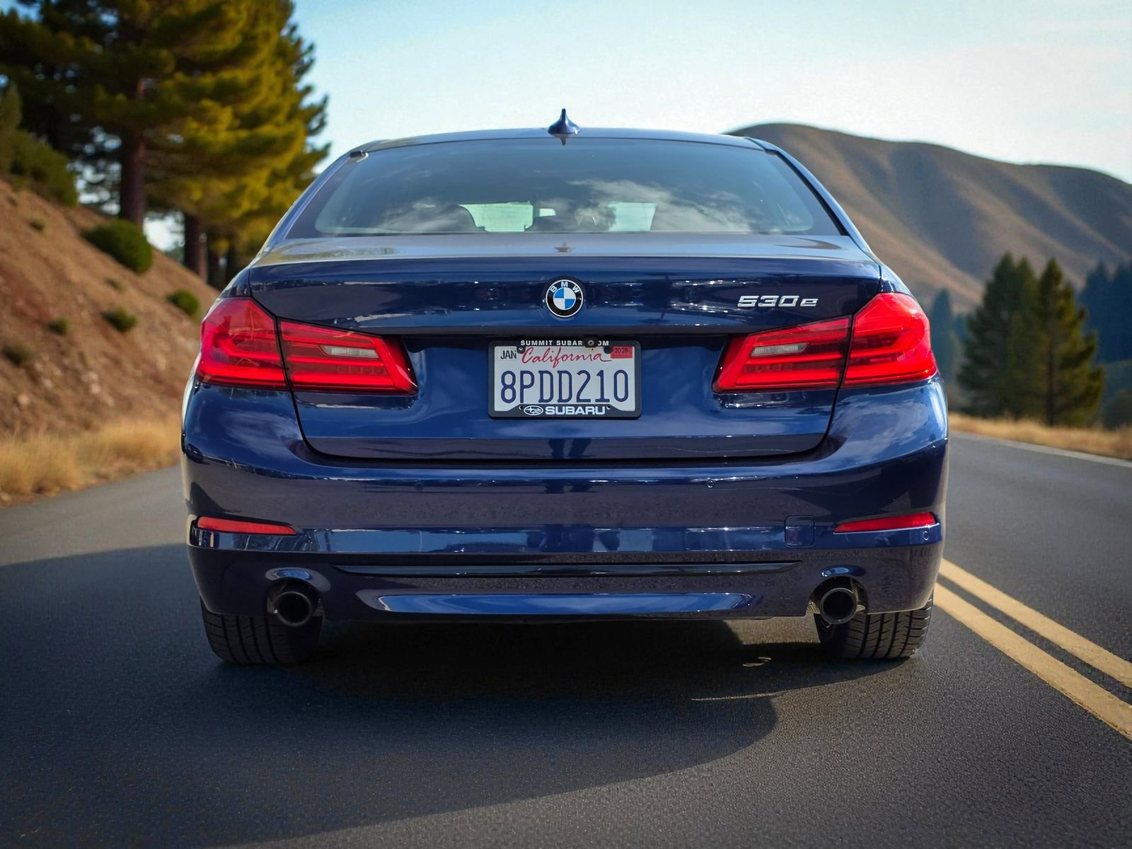 Used 2020 BMW 530e w/ Premium Package image 5