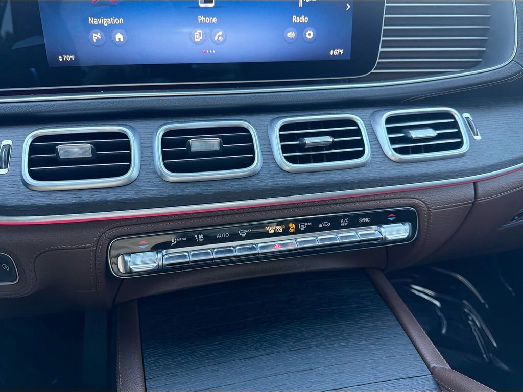 Used 2024 Mercedes-Benz GLE 350 4MATIC image 34