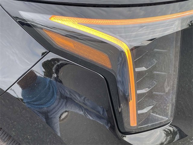 New 2026 Kia Carnival SX w/ SX Dark Edition Package image 7