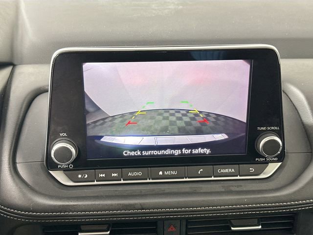 Used 2024 Nissan Rogue SV w/ SV Premium Package image 13
