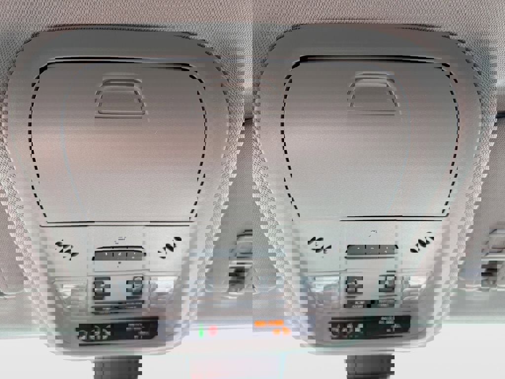 Used 2023 GMC Terrain AT4 image 24