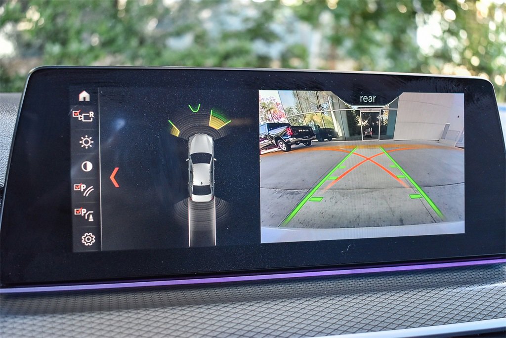 Used 2019 BMW 540i w/ M Sport Package image 24